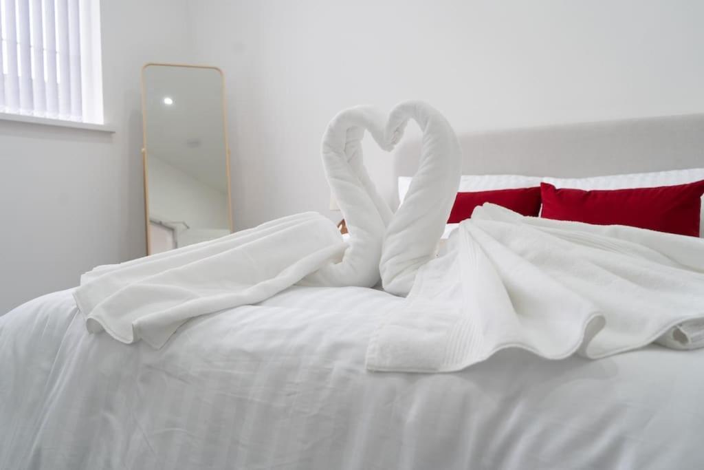 Stylish 1 Bed Apartment In Newly Refurbished Building W/ Parking & Wi-Fi Μπέρμιγχαμ Εξωτερικό φωτογραφία