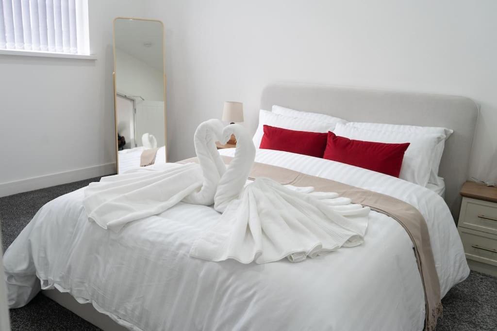 Stylish 1 Bed Apartment In Newly Refurbished Building W/ Parking & Wi-Fi Μπέρμιγχαμ Εξωτερικό φωτογραφία
